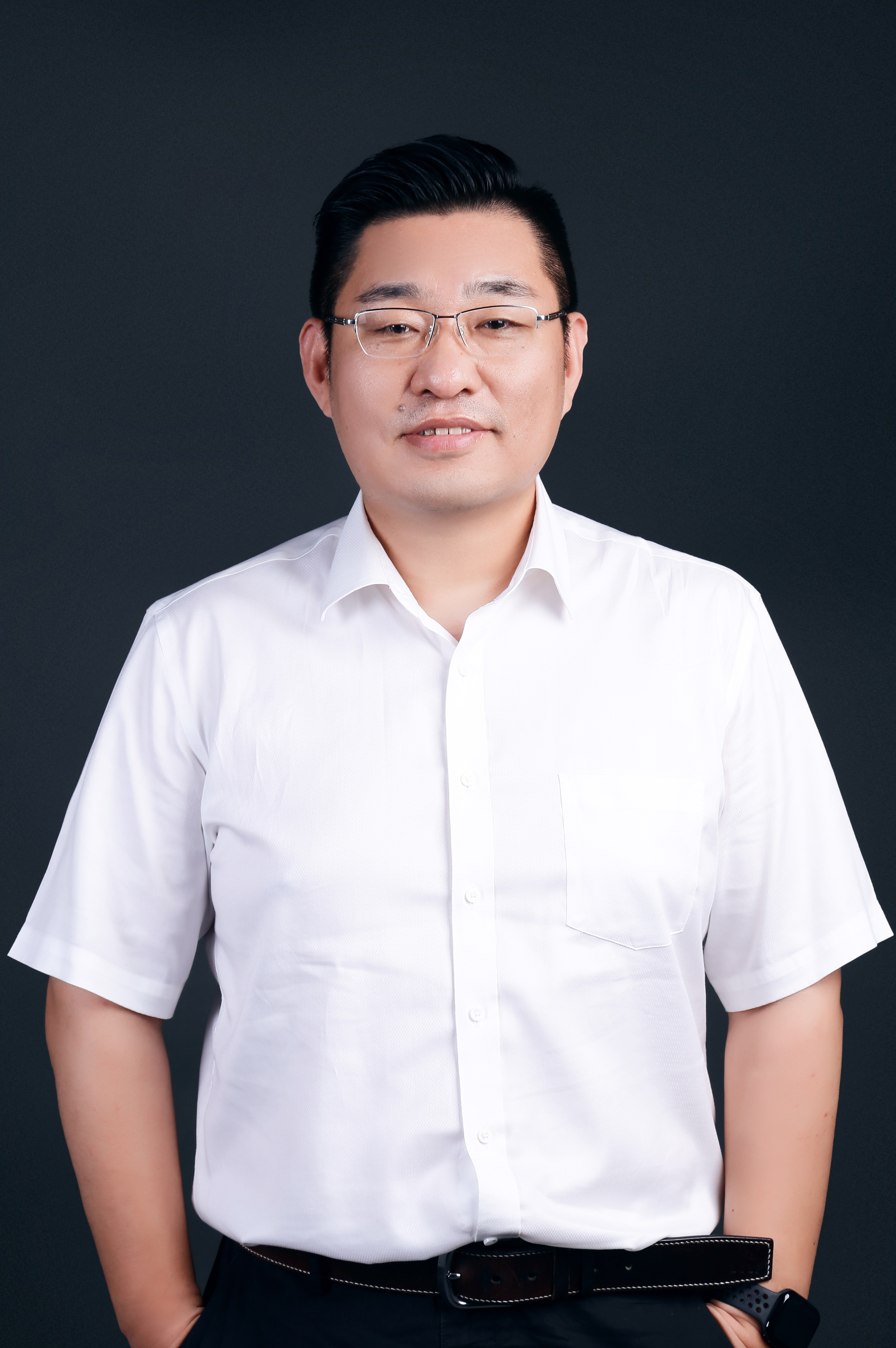 许鹏.jpg